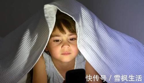 电子产品|14岁前,必须让孩子改掉的几个睡前习惯,否则会错过身高冲刺期