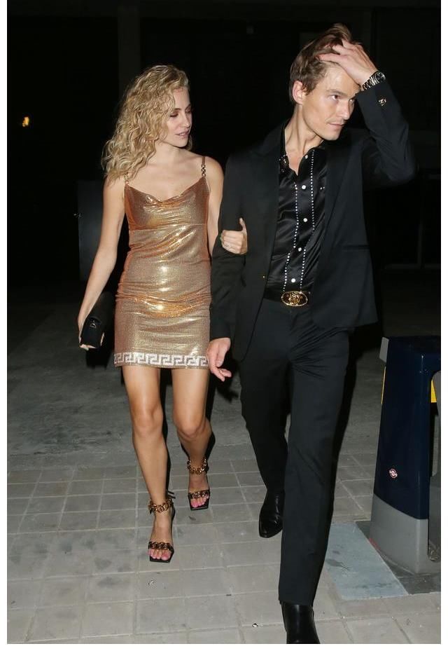 派对|皮克茜·洛特(Pixie Lott)和奥利弗·柴郡在伦敦参加GQ的派对