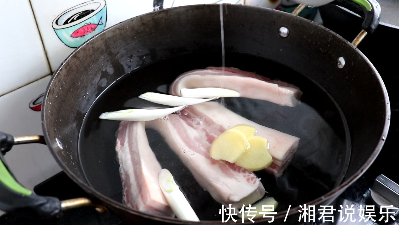 五花肉|教你在家做脆皮五花肉，零失误不油腻，又香又脆又好吃