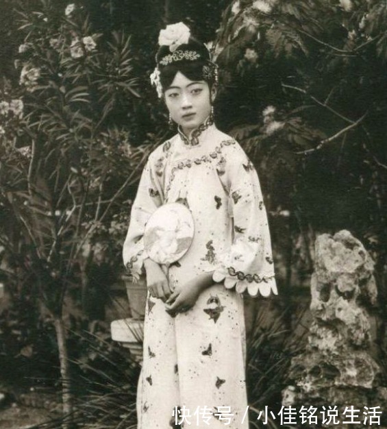 婉容|婉容生子后,被溥仪关在冷宫10年,获救后她的话令人唏嘘不已