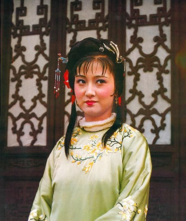 迎春|红楼梦迎春死后,暴露出贾元春的一大尴尬