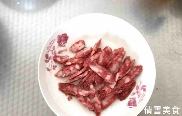 大厨老爸这样做腊肠，又香又入味，比猪肉好吃多了，两天不吃准馋