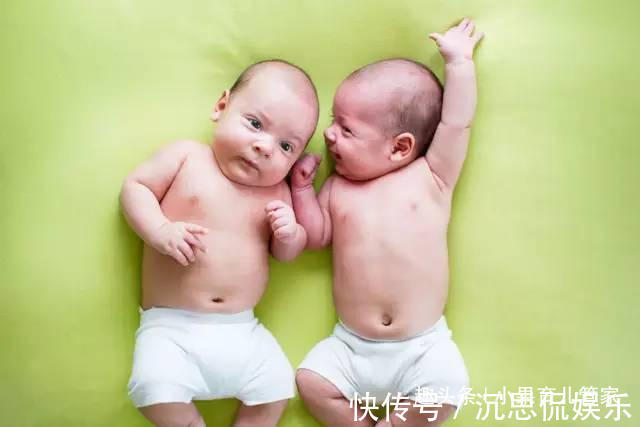 婴儿|宝宝多大能坐、能扶走0-4岁生长规律一览表,新手爸妈不用慌