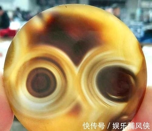 玛瑙@地球母亲的珍贵矿藏—玛瑙,美丽而神秘,它该怎样分类和鉴赏呢?