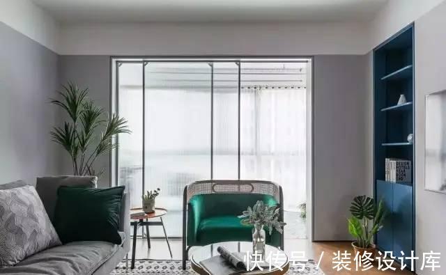 阳台|客厅和阳台之间要不要装门？过来人：关键看这些~