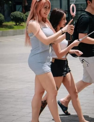 街拍如果美的太轻而易举了,那岂不是没奔头了