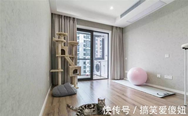 电视柜|85㎡小复式，开放式客餐厨十分敞亮，木凳电视柜个性又可爱
