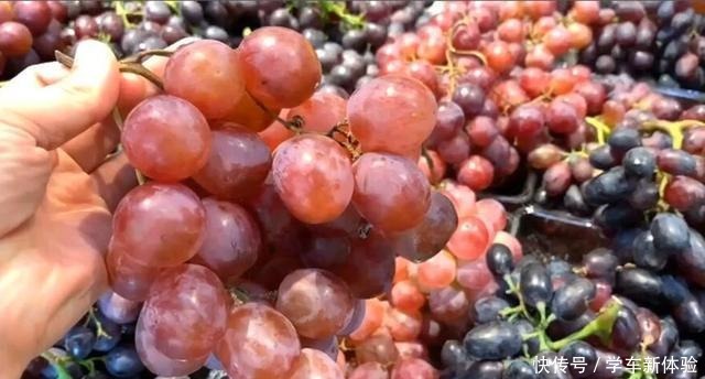 买葡萄时,聪明人看到这4种白送都不要,商贩从不让家人吃