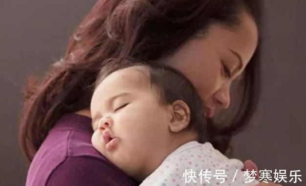 宝妈|你家6个月的宝宝,4个动作达标没?如果做不到当心“发育迟缓”