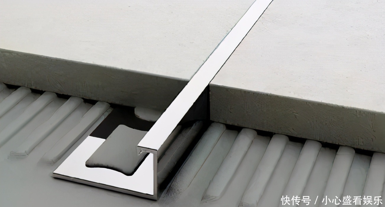 时尚|处理瓷砖缝又添新方式，比美缝更好看，学着这样去装家里更时尚