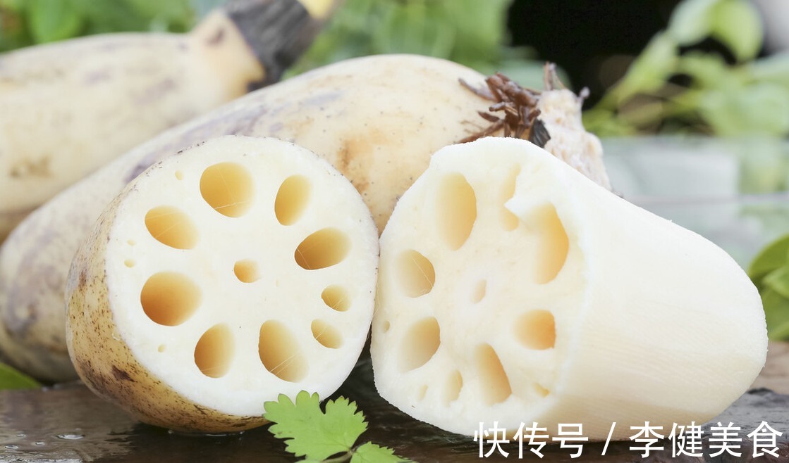 凉拌菜|做凉拌藕片,为啥一焯水就变黑大厨给你支两招,藕片洁白又脆嫩