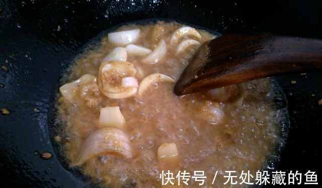 家常粉丝梭子蟹,加上蒜泥味道更好,原汁原味的鲜美!