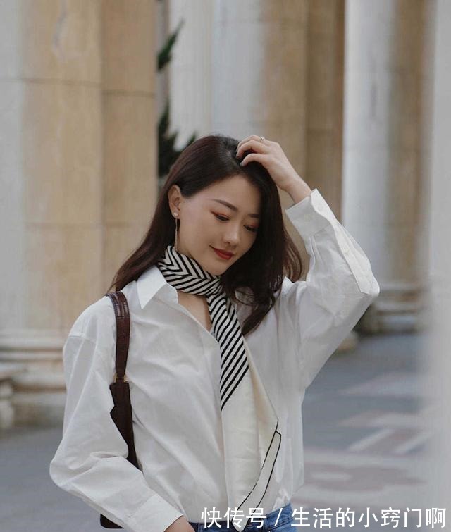 穿搭 经典大气的初秋穿搭示范,衬衫搭配牛仔裤干练简约,洒脱时髦!