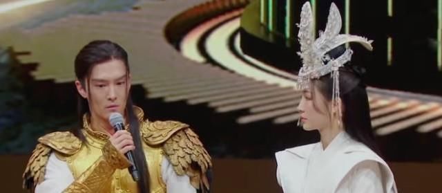 严屹宽|综艺再现《香蜜》名场面，42岁严屹宽饰旭凤，依旧帅到令人发指