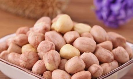 难怪|油炸花生米,热油还是凉油厨师都不对,难怪花生不香脆还回软