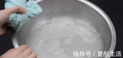 不管毛巾多脏多黄,简单一个清洗方法,毛巾立马焕然一新,试一试