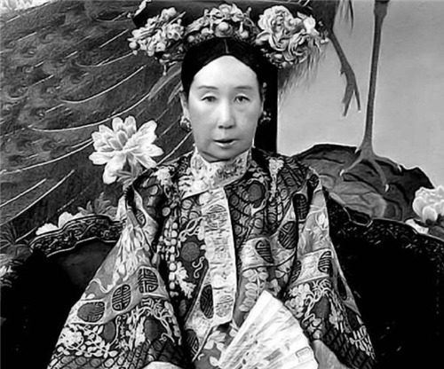 途中|慈禧逃难途中,只因喝了1碗县令母亲熬的粥,县令父亲便上吊自杀