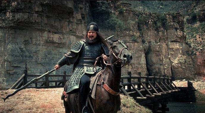 赵云|虎痴许褚，曾和赵云马超激战都没吃亏，为啥和张飞交手却一败涂地