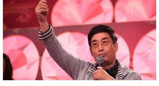 東周列國傳|他10歲看成人雜志，50歲主持性教育節(jié)目，罵過無數(shù)人，火遍全中國