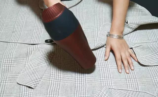 毛呢大衣如何清洗？教你一招，像干洗店一样干净，省钱又实用