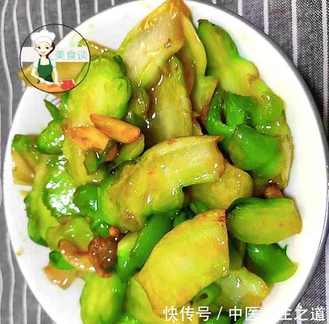 冬天,最该吃的不是萝卜白菜,而是它,不放肉炒也很香,次次光盘!