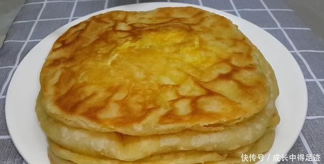 大泡|爱吃烙饼的要收藏了，加4个鸡蛋，个个空心鼓大泡，比手抓饼好吃