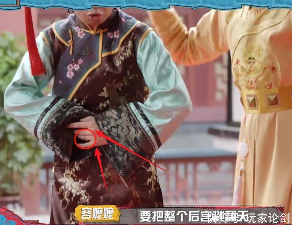 六小齡童|網(wǎng)傳楊迪已經(jīng)領(lǐng)證結(jié)婚，手上的戒指引熱議，這波狗糧先吃了