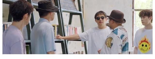 黄渤|《向往的生活》预告套路深，想看黄渤？别高兴太早