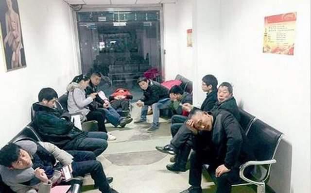 妈妈|孕妇产检时，为何专家不允许家属进去？看后理解了他们的一片苦心