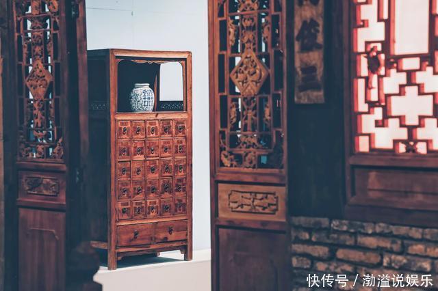 美国男子来华留学,收藏10万件中国古董,40年后身家轻松过亿