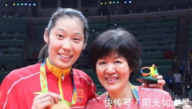郎平|郎平孙女长大了!长相神似蔡依林,女排未来核心将接班朱婷!
