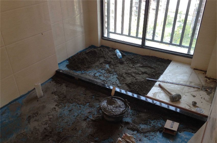 瓷砖胶|铺瓷砖时,工人说用瓷砖胶比水泥砂浆好?别轻信,八成想坑你!