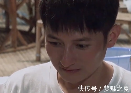 翻车|黄磊做饭翻车了？精心制作的叫花鸡翻开后，维嘉面露难色不敢吃