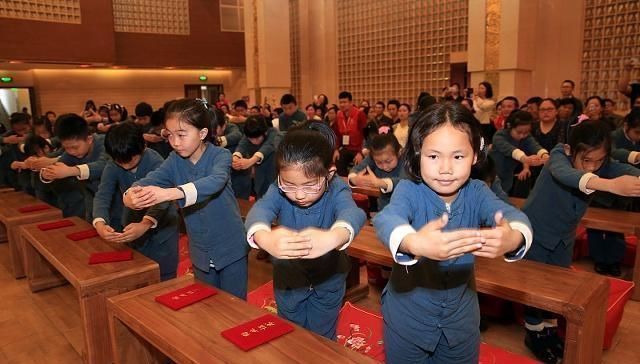 父母做到这5点,学会不打不骂教孩子懂规矩