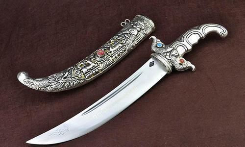 历史|中国历史上赫赫有名的3大名刀藏刀、苗刀、唐刀你最喜欢哪种