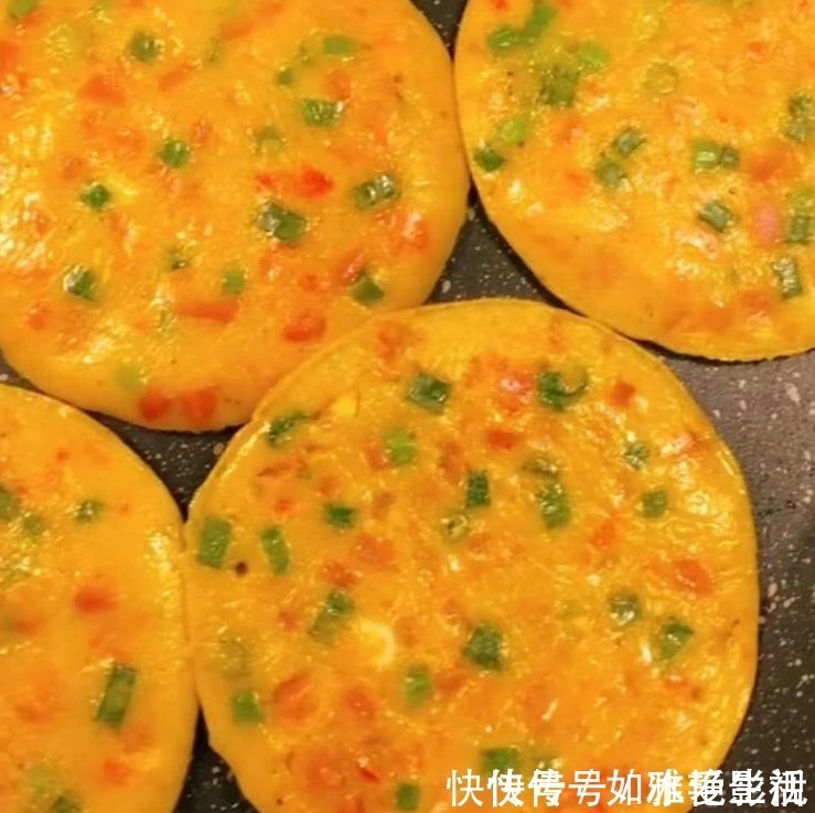 一碗面粉,3个鸡蛋,不揉面,不发面,做孩子爱的早餐饼,特美味