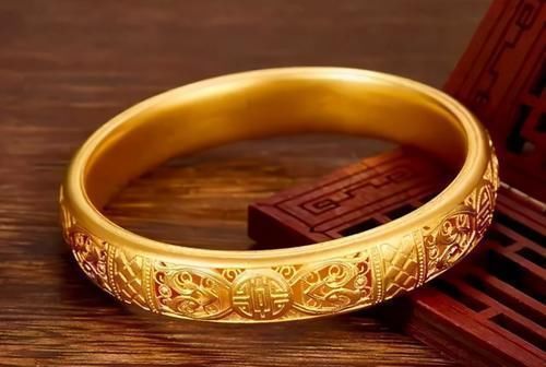 肖邦链$来看看古代妃嫔的黄金首饰:古朴精美设计感不输国际大牌