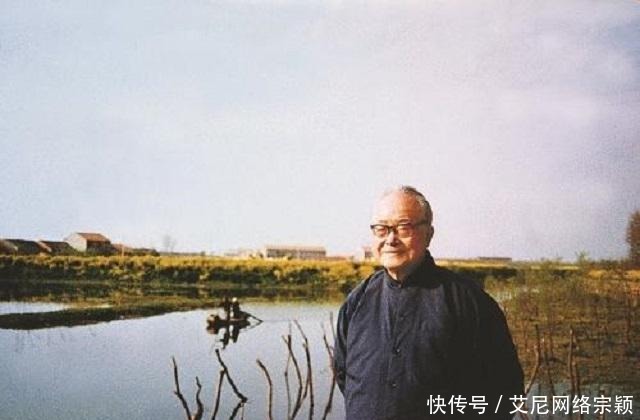 文豪沈从文两次出轨,却因为妻子的这个举动,他付出了惨痛的代价