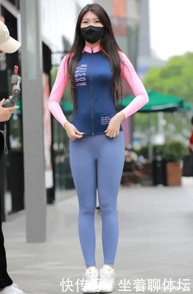 女士|腿粗又何妨还是能穿打底裤,而且时髦又显瘦,中年女士都爱了!