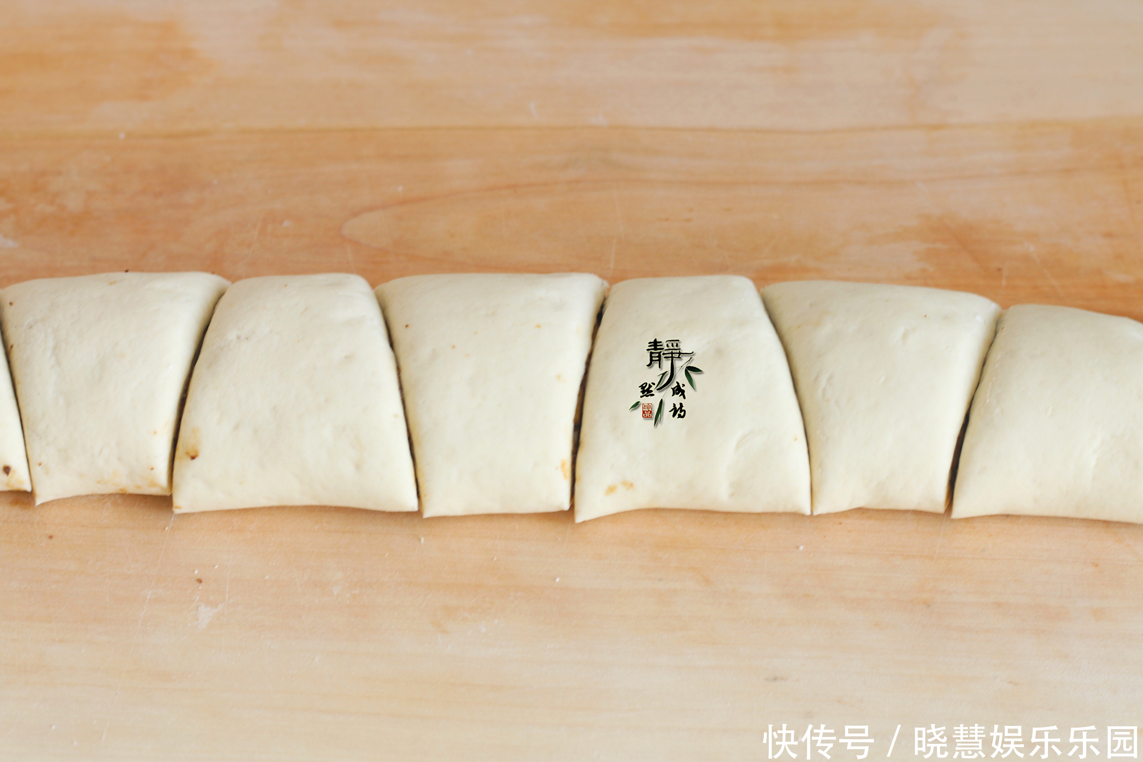 能量|花卷此做法,芝香浓郁,口感香甜,早餐给孩子吃,能量满满