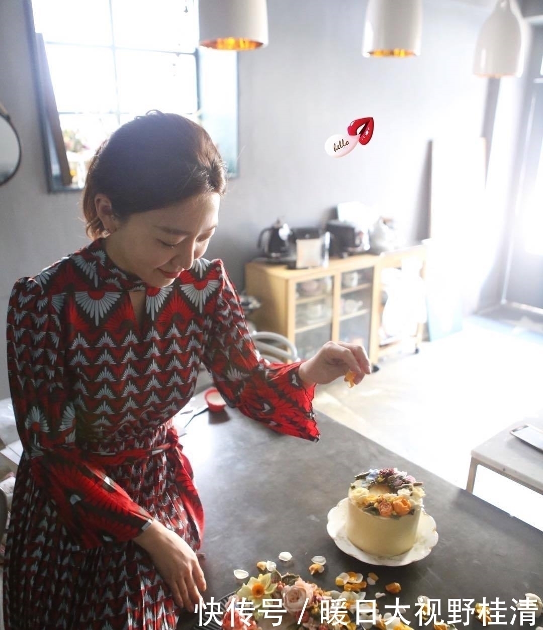 撩人|她做的鲜花蛋糕太撩人,看完后全世界都惊艳了