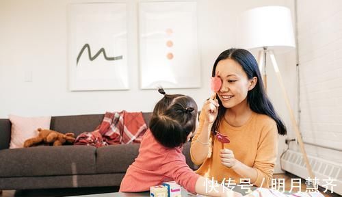 整句话|宝宝说话晚，可能养育方式出了错！这4种养育方式千万不可取