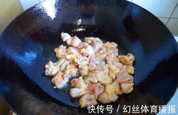 百合炒鸡丁|天热没食欲,教你做百合炒鸡丁,鲜香美味又低脂,天天吃不腻!