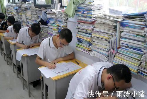 亲妈|爸妈当自己的班主任,是一种什么体验?孩子:第一个倒霉的就是我