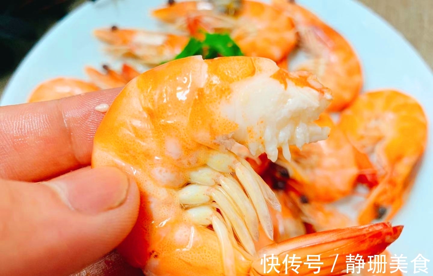煮虾时,冷水煮还是热水煮?难怪虾又老又腥,都是错误做法惹的祸