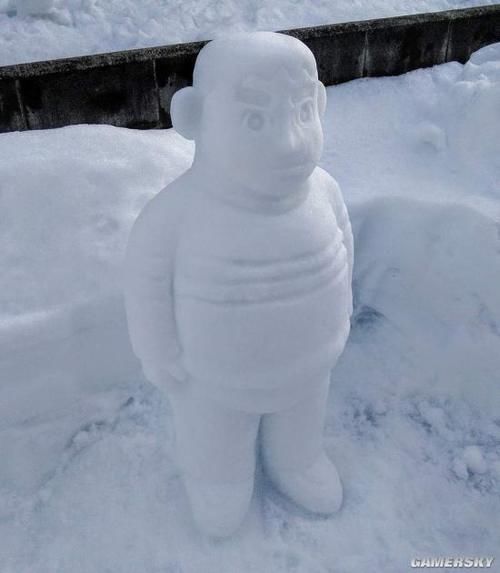 日本推特兴起堆“动漫雪人” 胖虎雪人神还原