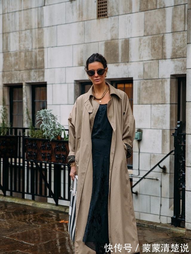 秋冬 秋冬衣服怎样选关键看“颜色”！今年流行这5种，减龄又百搭！