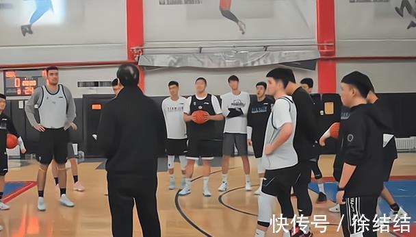 首钢队|天津队喜获联赛3连胜,背后功臣浮出水面,曾助首钢夺得CBA总冠军