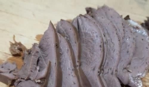 猪肉贩子从来不卖猪身上这块肉,他们都偷偷留着自己吃,很难买到