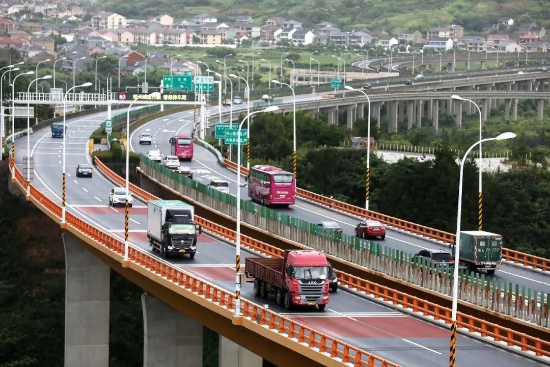 留学回国人员|下月起，这些新规将影响你我生活